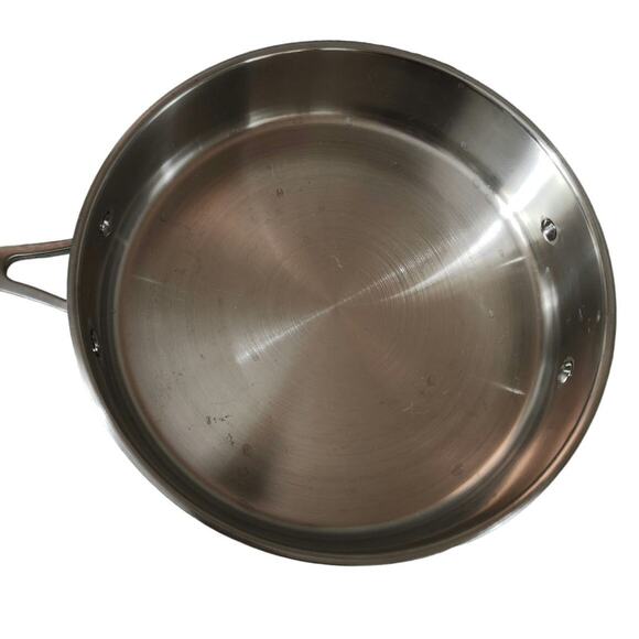 Calphalon 3 Qt. 10" Sauté Sauce Pan Skillet Dual Rubber Handles NO Lid - Picture 2 of 8